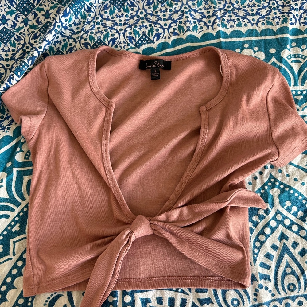 crop top tied